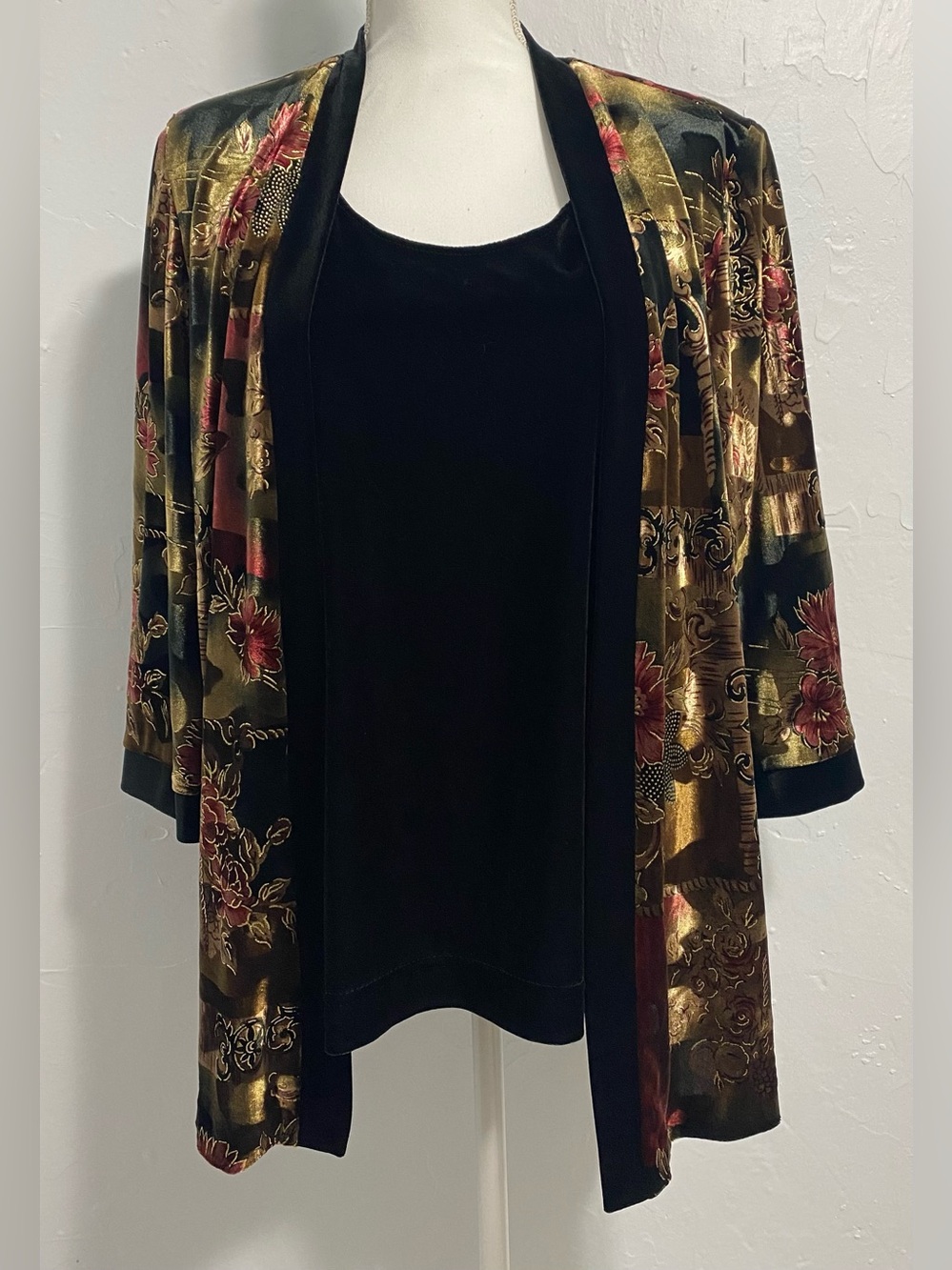 Vintage Open-Front Velvet Floral Blazer in Black and Olive with Pink Accents
